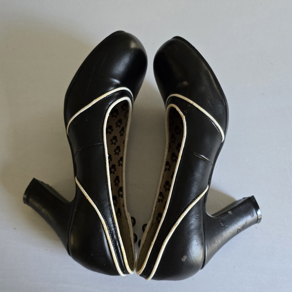 Elegant Black Women's Heels - Picture 6 of 12